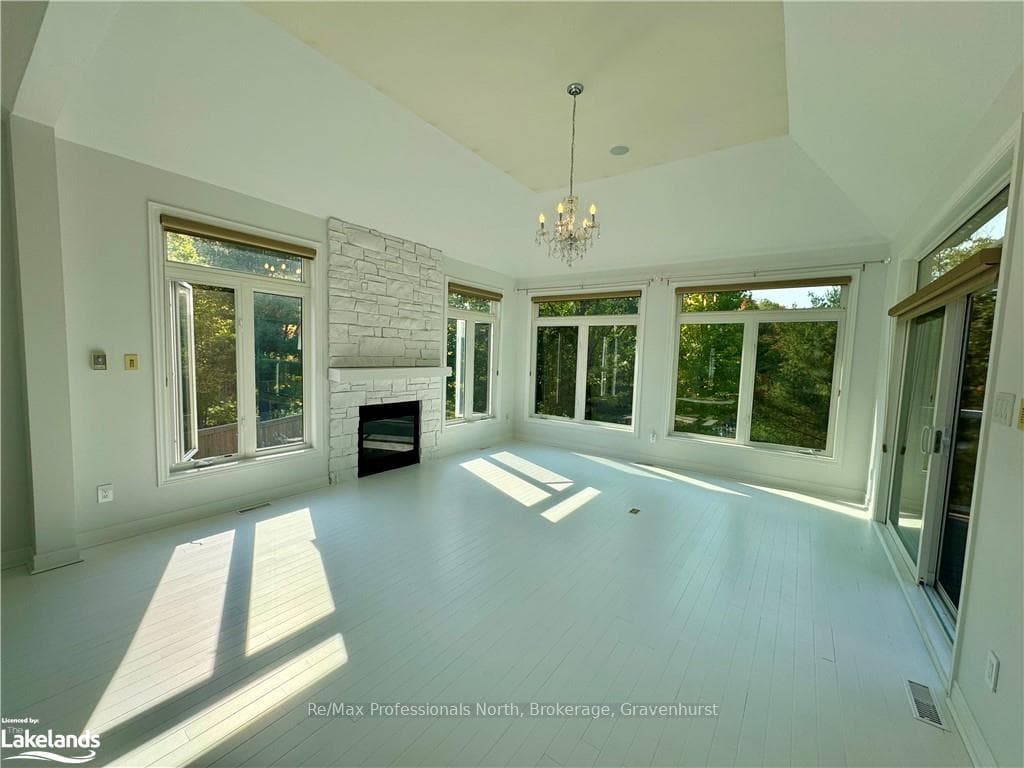 20 BREAKWATER Court photo 7