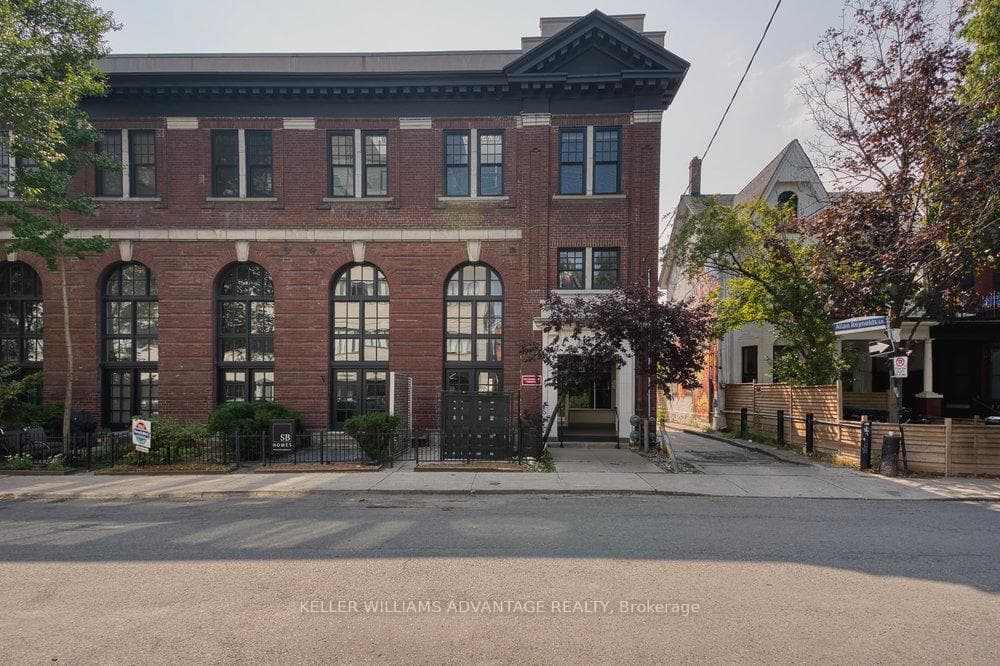 394 Euclid Avenue Unit 201 photo 2