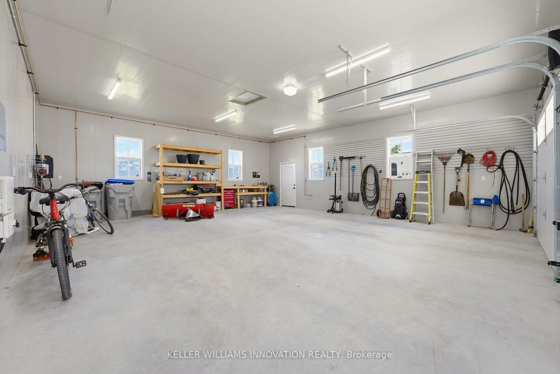 8430 146 Road photo 37