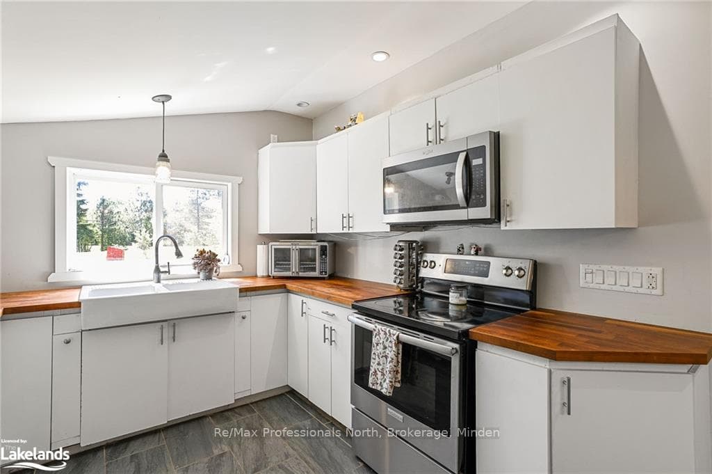 3945 DEEP BAY Road photo 18