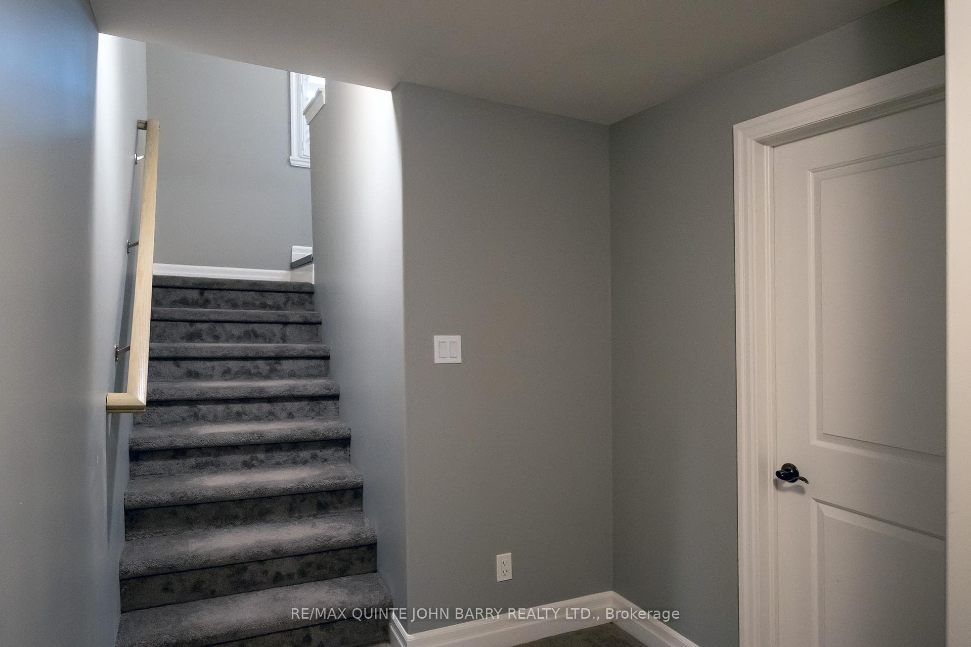 69 Hillside Meadow Drive photo 21