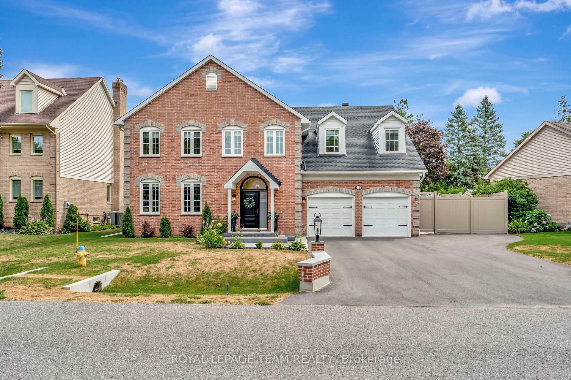 Gorgeous 5 bed, 4 bath Family Home Stittsville, ON