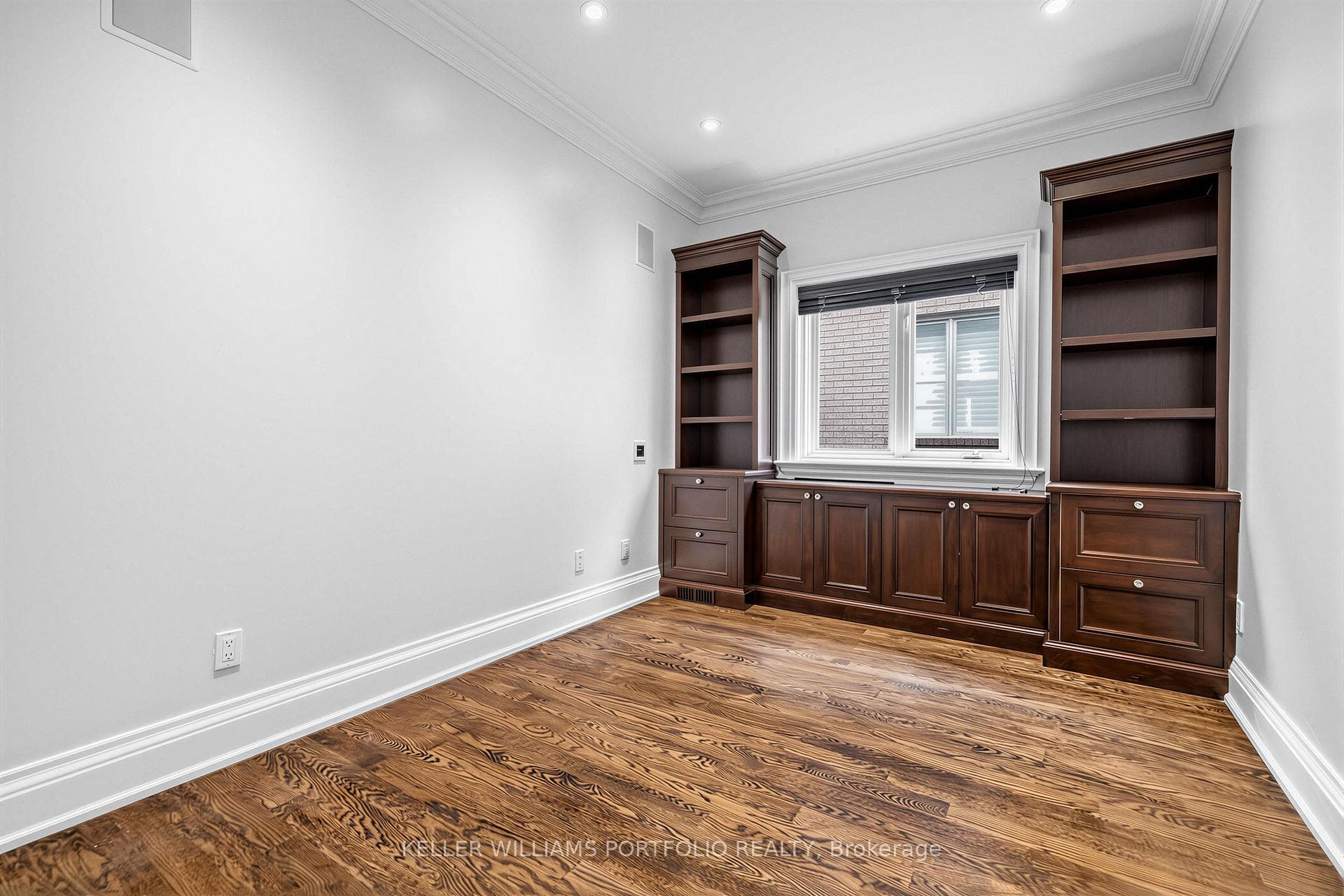 39 Downing Boulevard photo 6