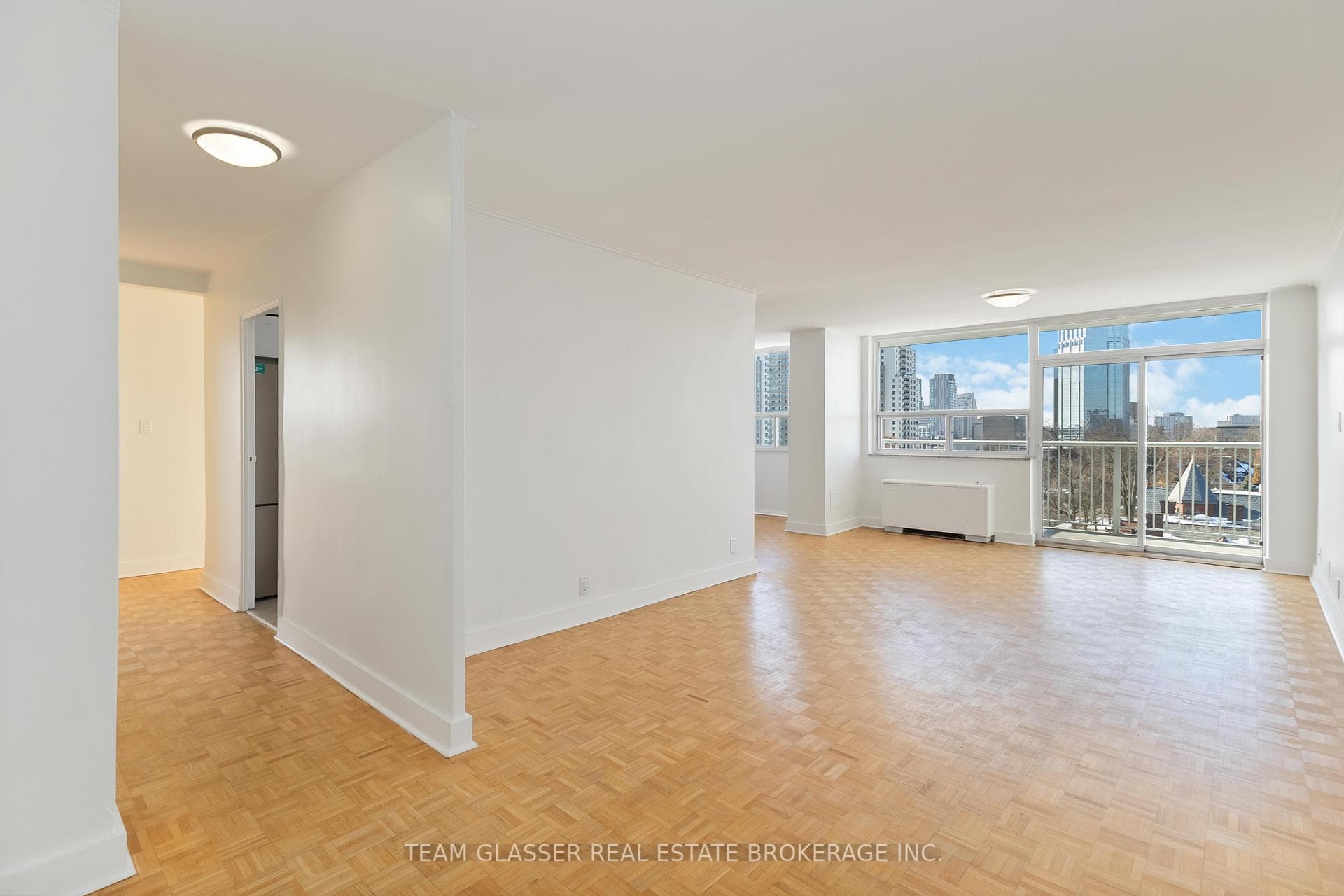 396 Queens Avenue Unit 801 photo 5