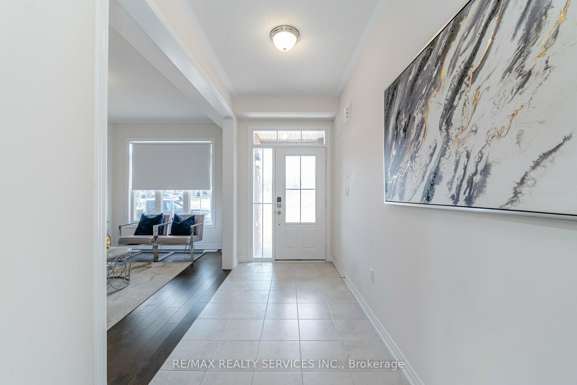 52 phyllis Drive photo 7
