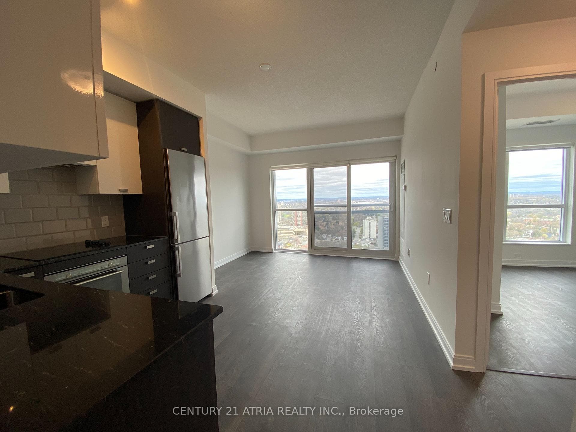 275 Village Green Square Unit PH20 photo 1