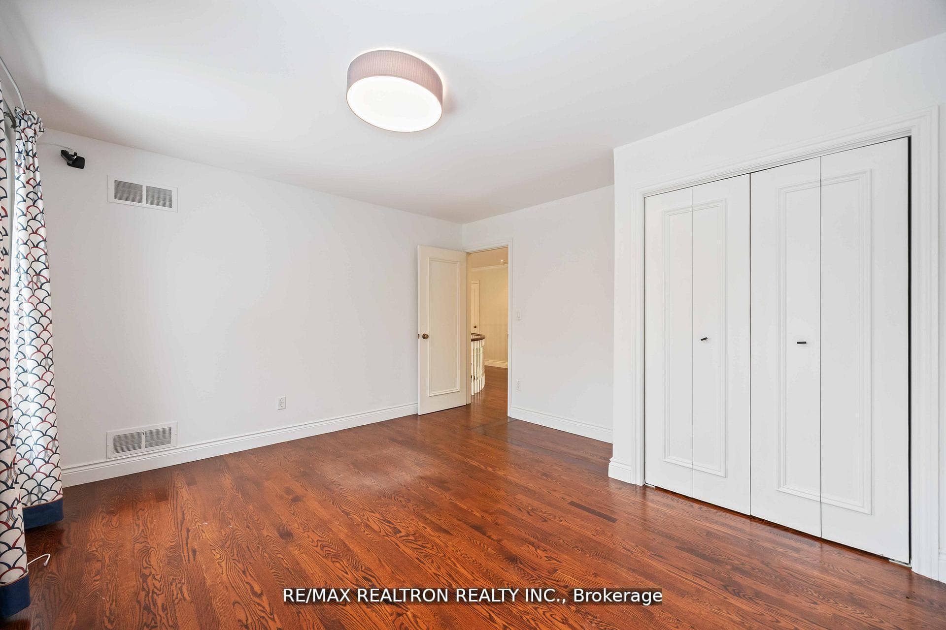 12 Donwoods Drive photo 39