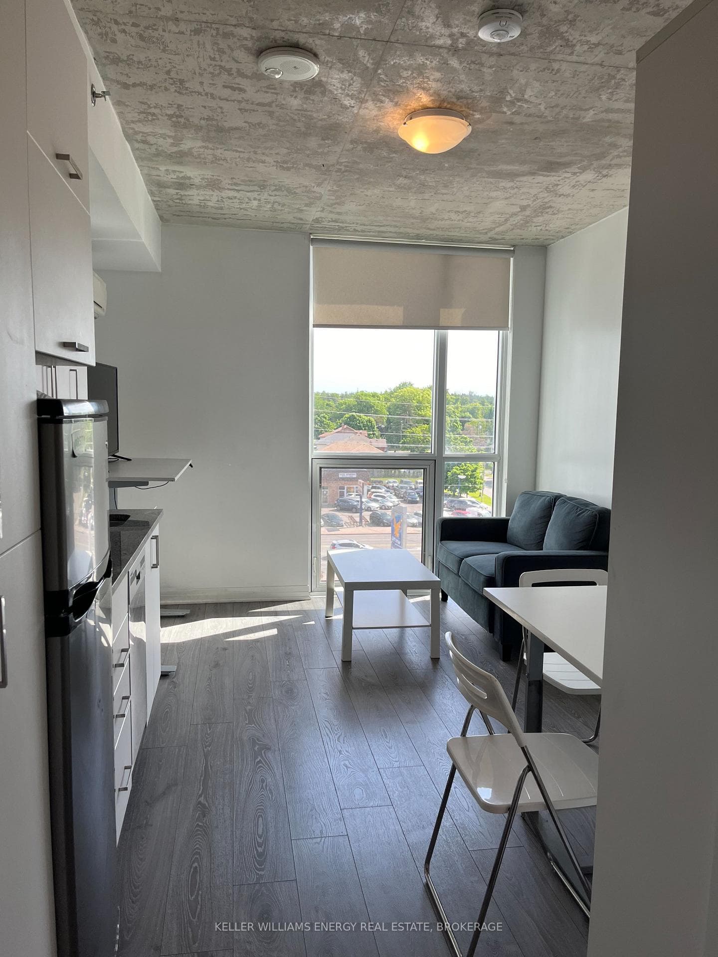 1900 Simcoe Street Unit 504 photo 5