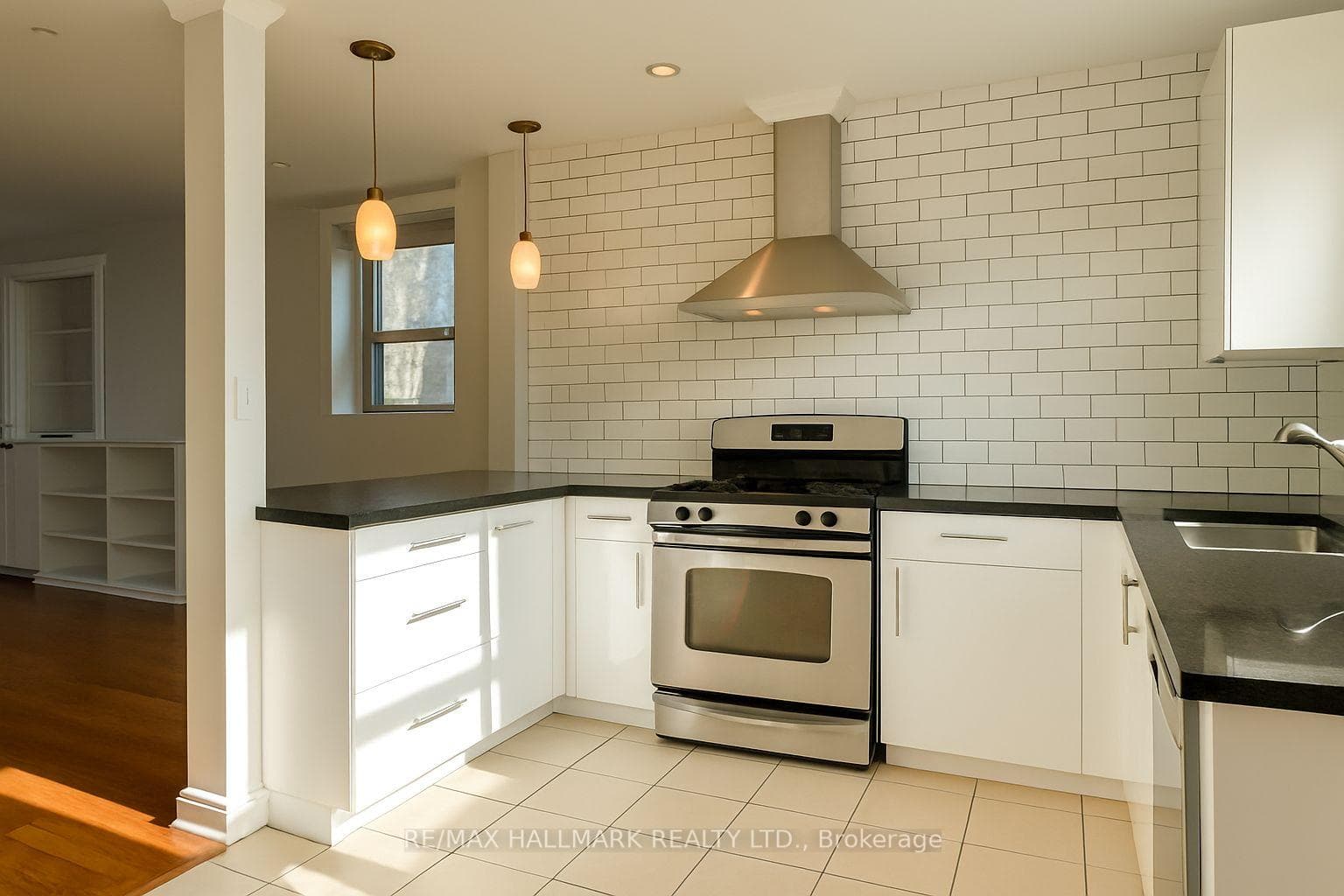 20 Triller Avenue Unit 1 photo 6