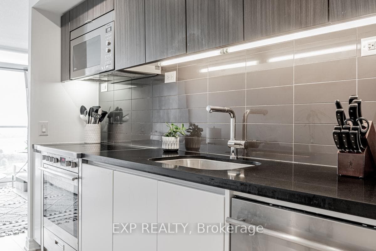 85 Queens Wharf Road Unit 2802 photo 6