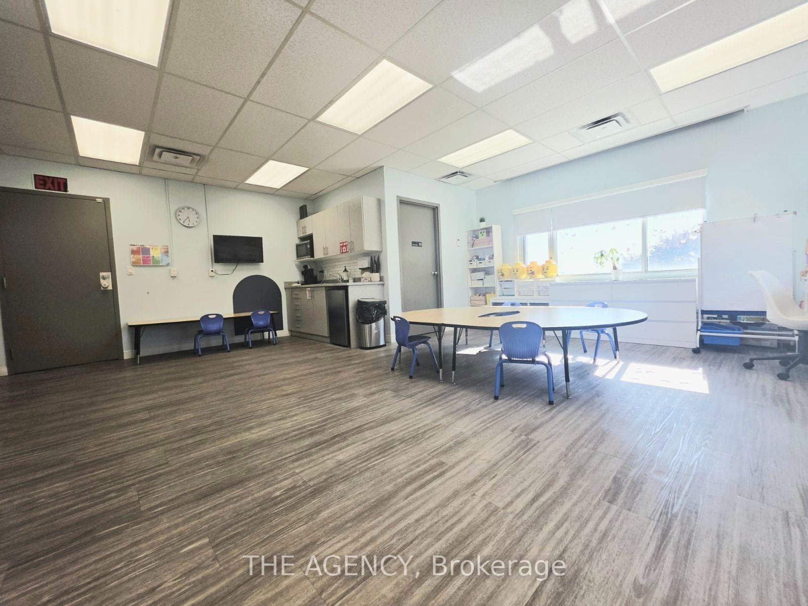 1200 Lawrence Avenue Unit 304 photo 6