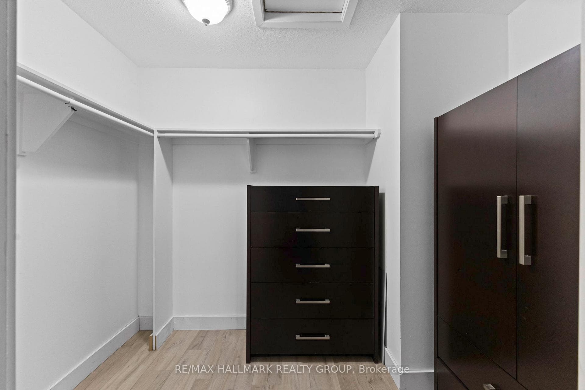 463 Canotia Place photo 26