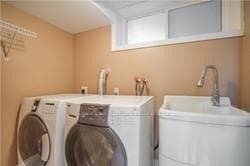 12 Lochinvar Crescent photo 14