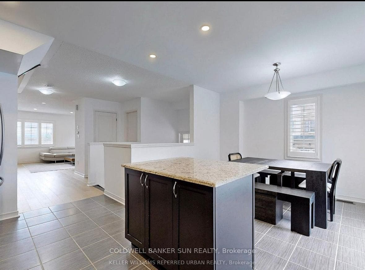 31 Benjamin Way photo 6
