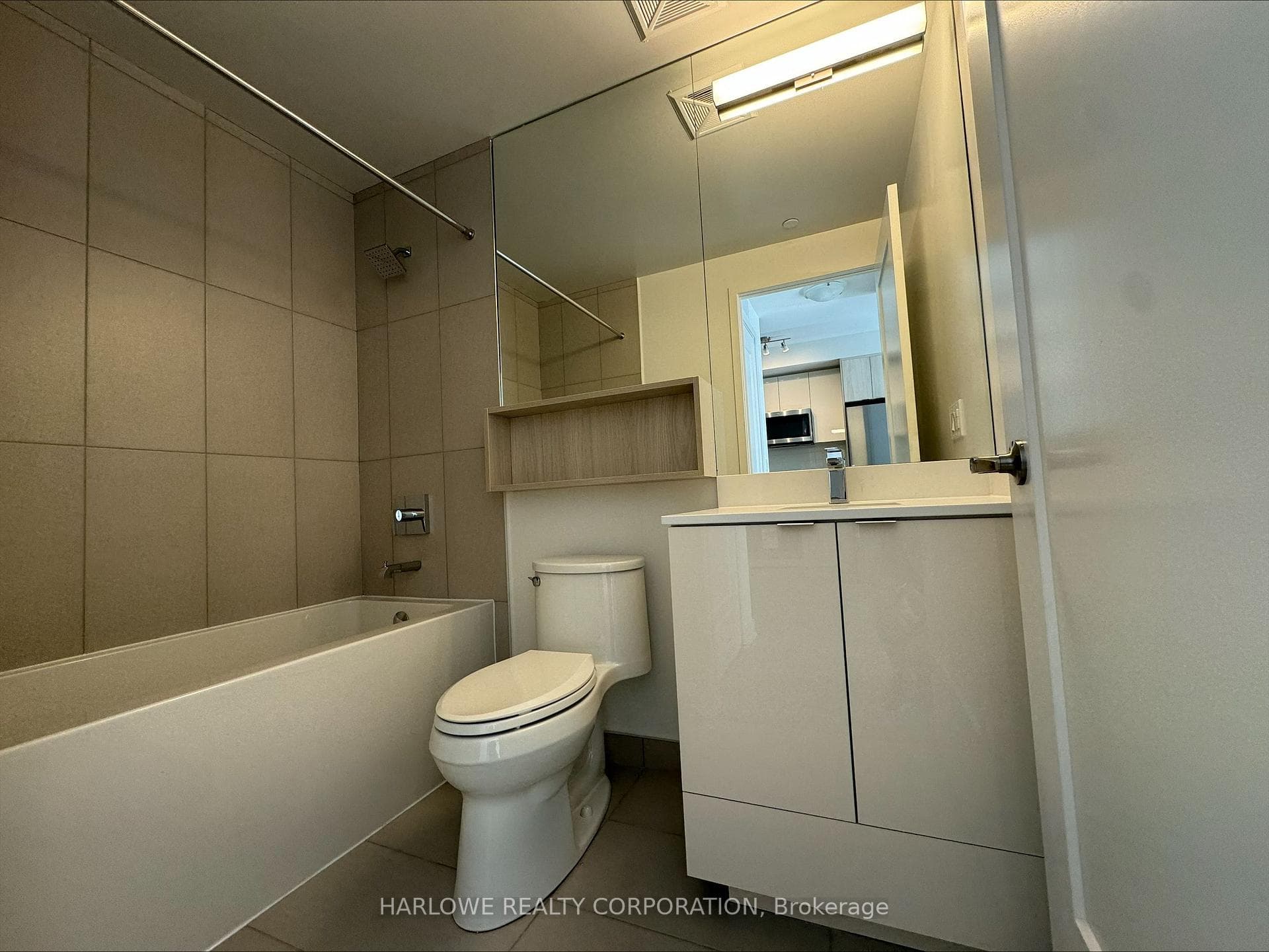 70 Princess Street Unit 2714 E photo 5