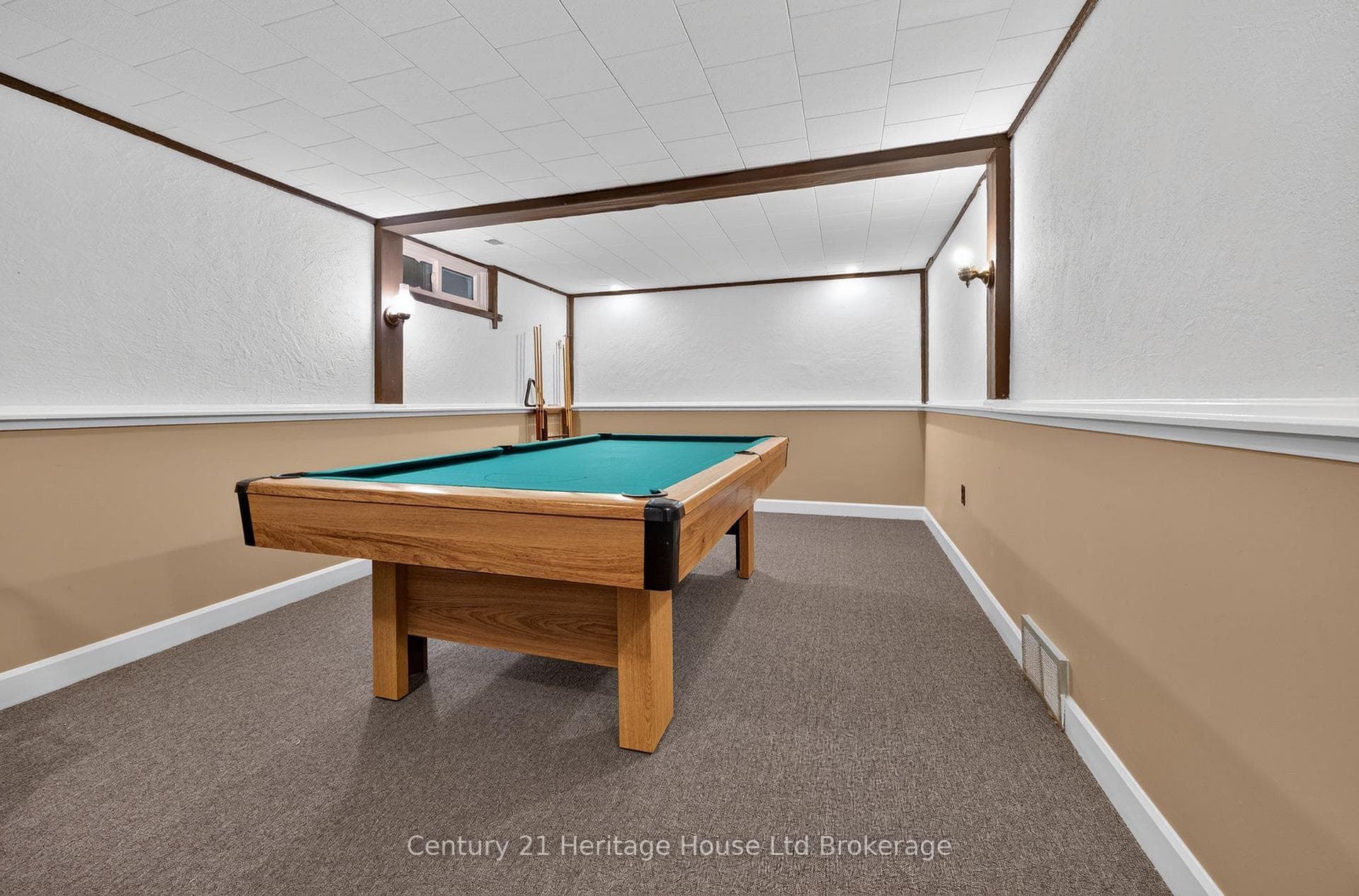 54 Glendale Drive photo 32