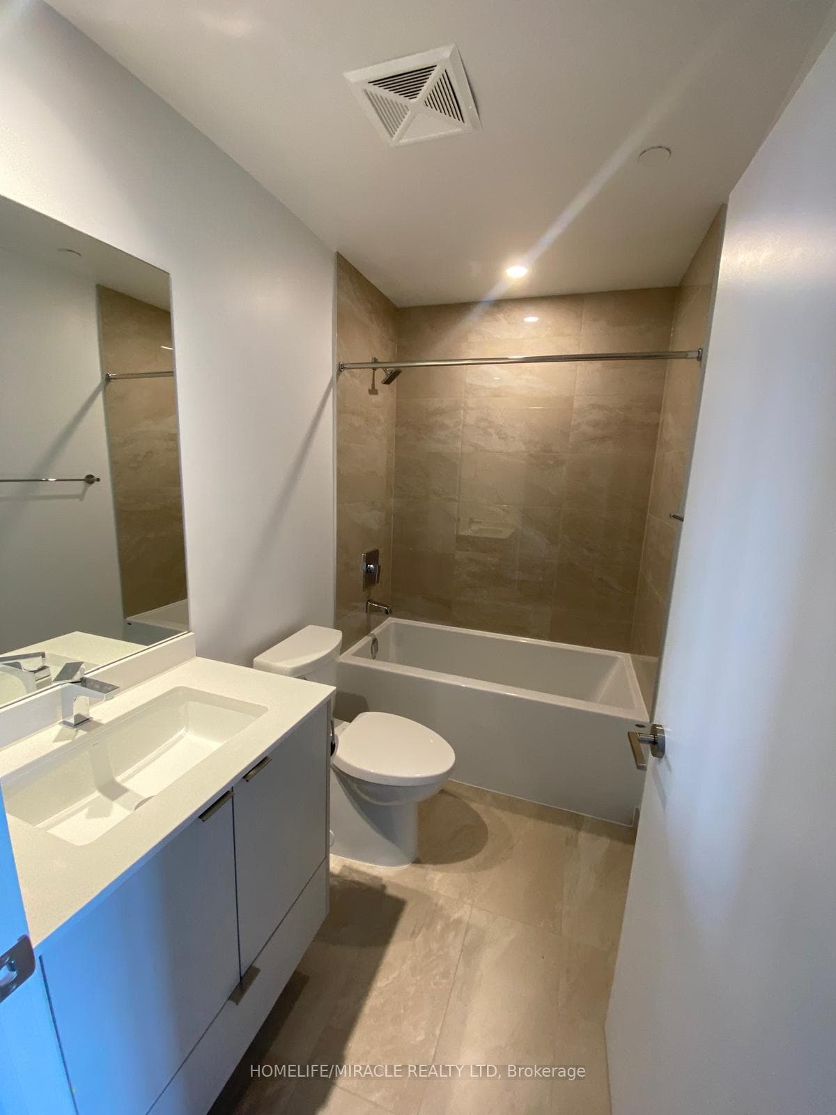 1928 Lake Shore Boulevard Unit 3711 photo 8