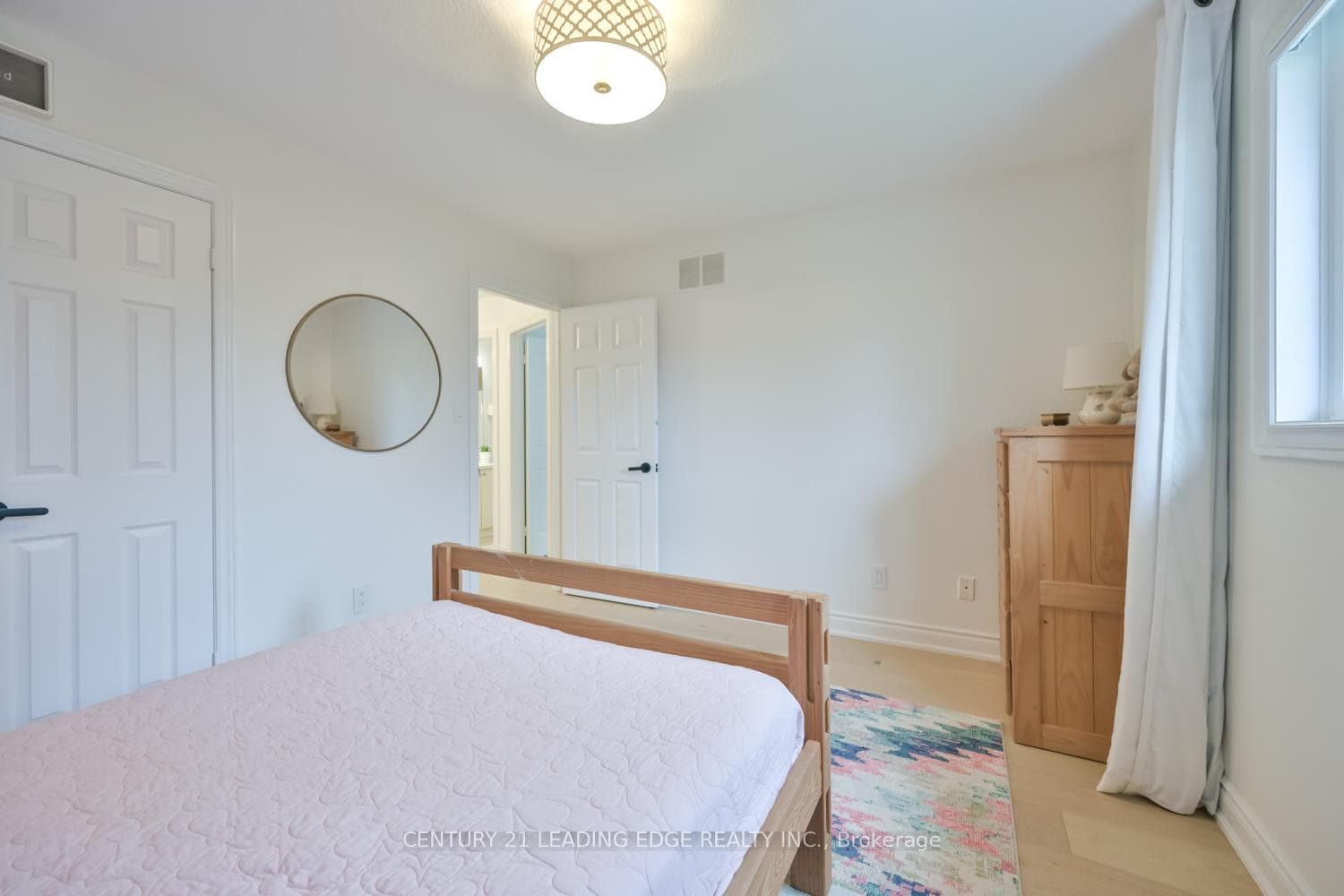 2172 Headon Road photo 33
