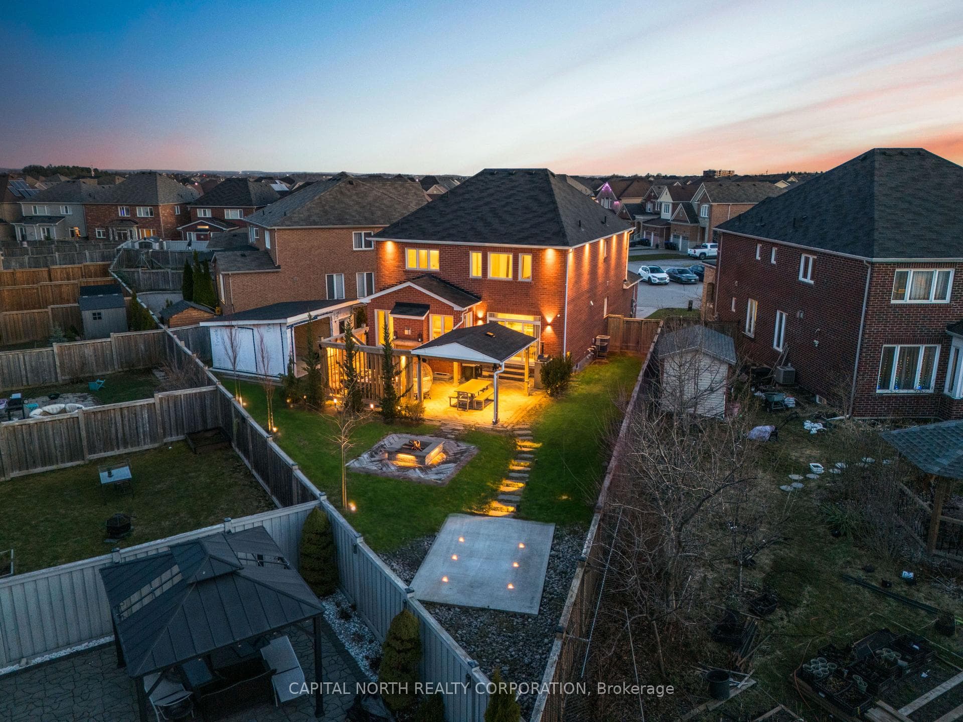 72 Jewelwing Court photo 37