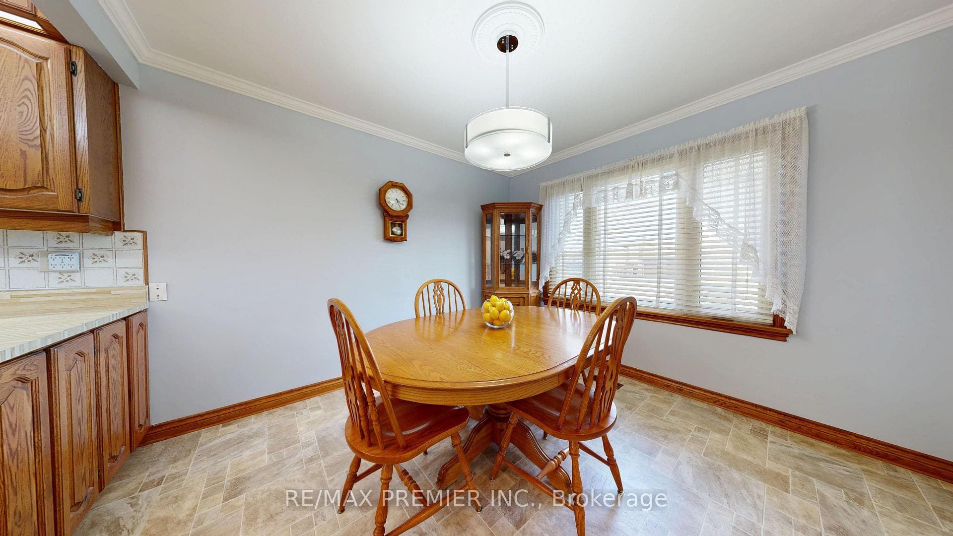 14 Beckett Avenue photo 20