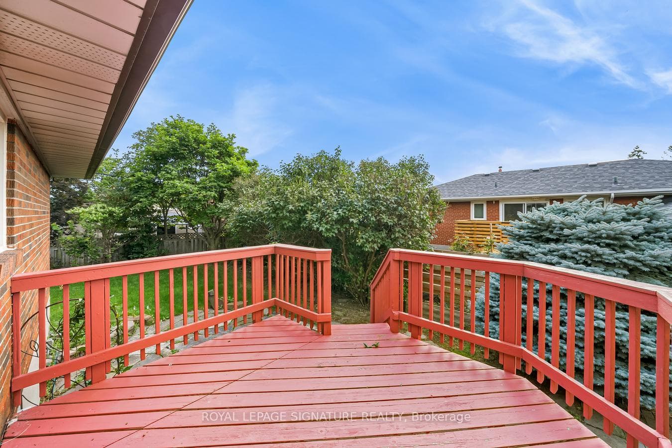 21 Broadlands Boulevard photo 34