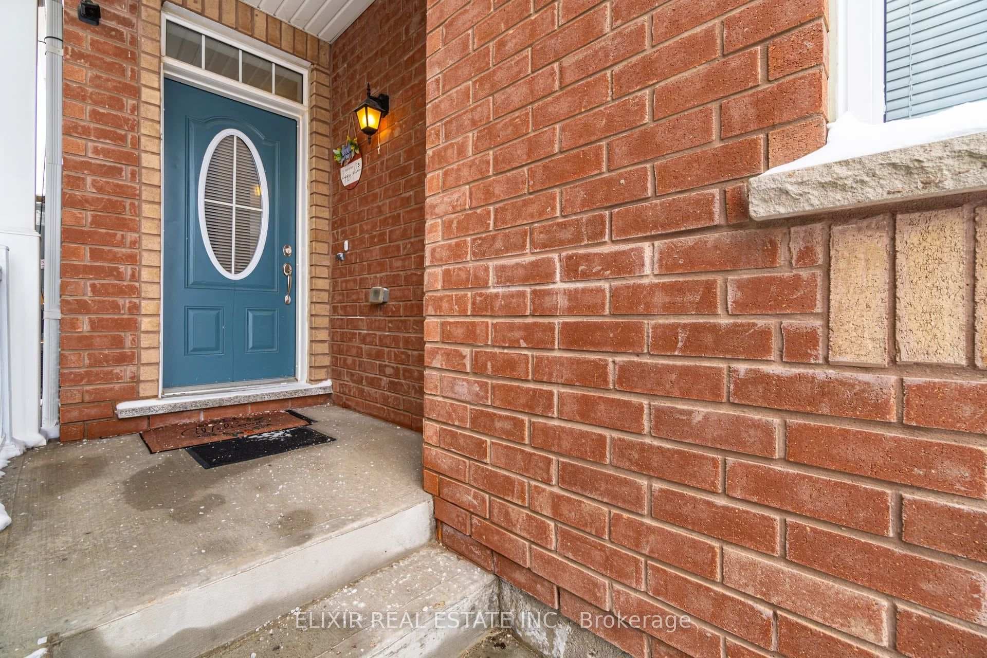 532 Edenbrook Hill Drive photo 4