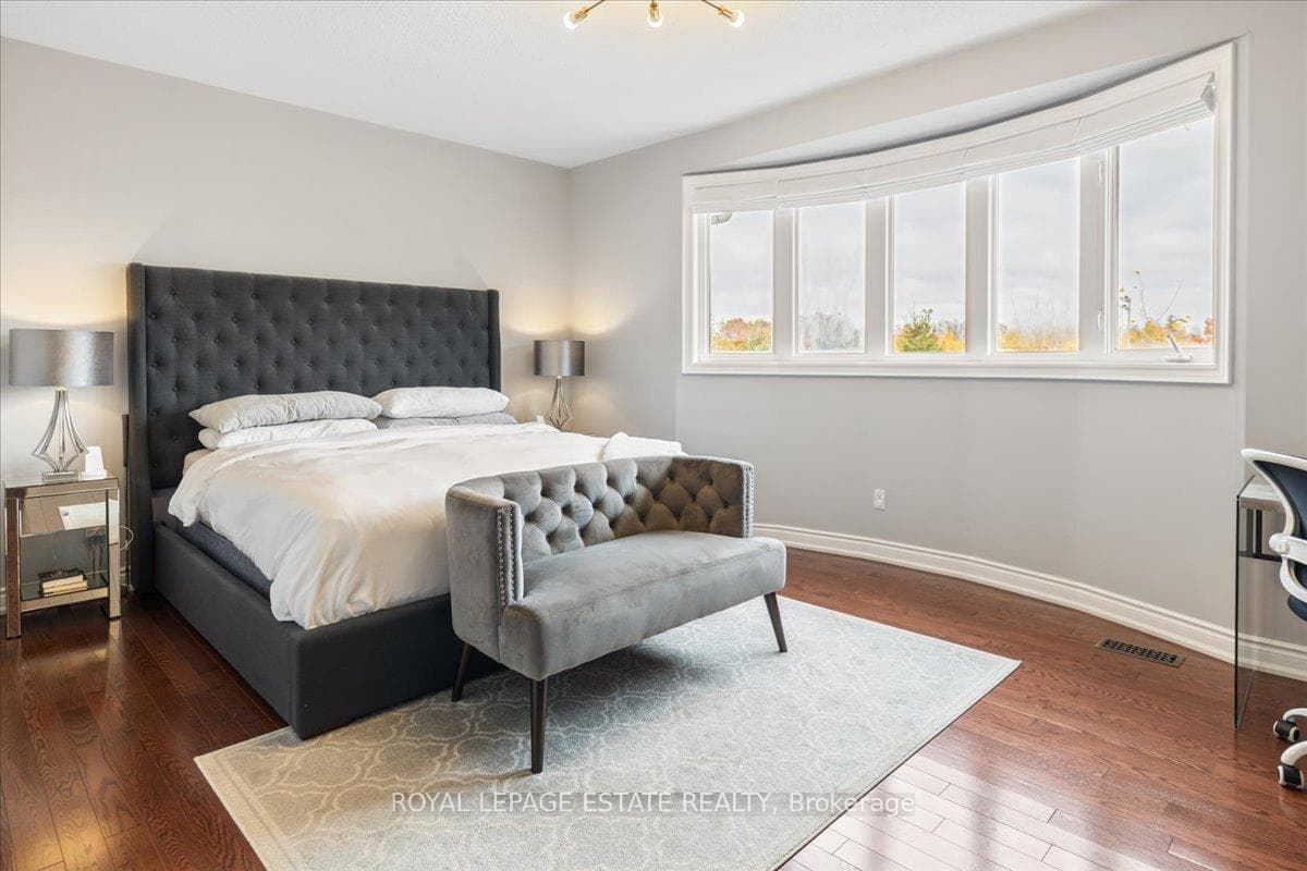 34 Selleck Drive photo 17