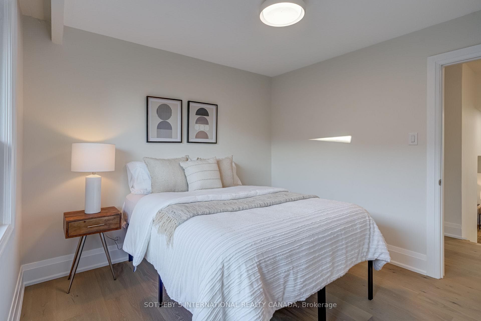34 Euphrasia Drive photo 35