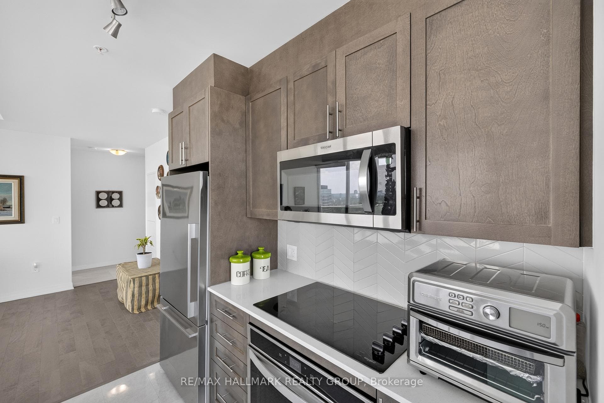 805 Carling Avenue Unit 2404 photo 26