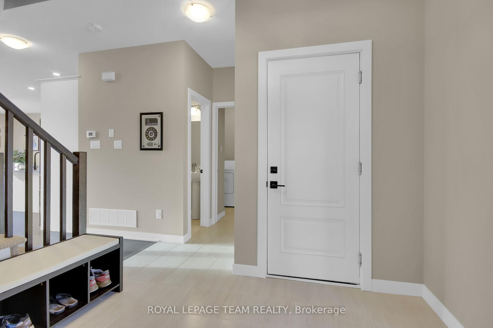 6 Stanzel Drive photo 4