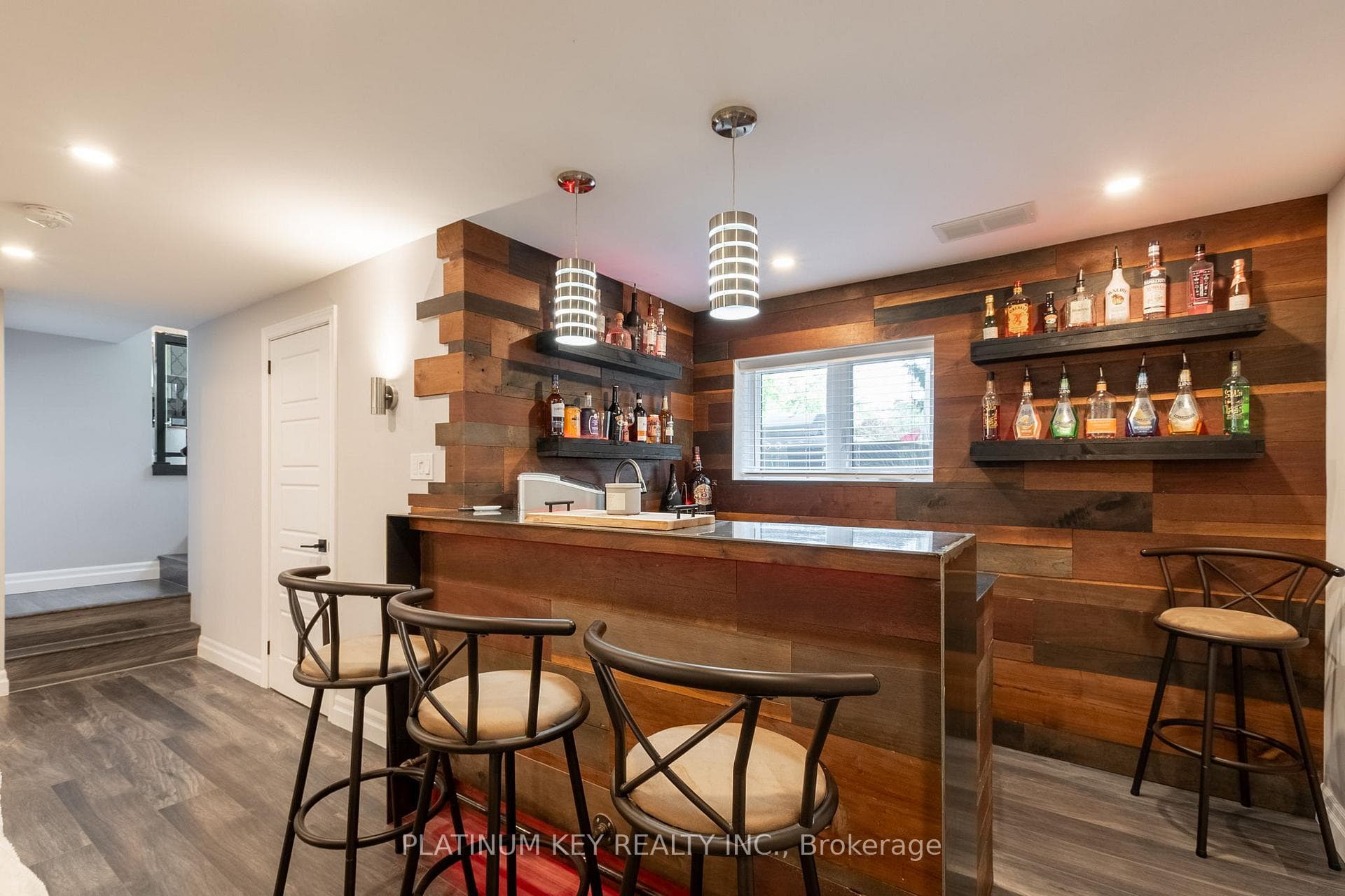 256 Richmond Street photo 23