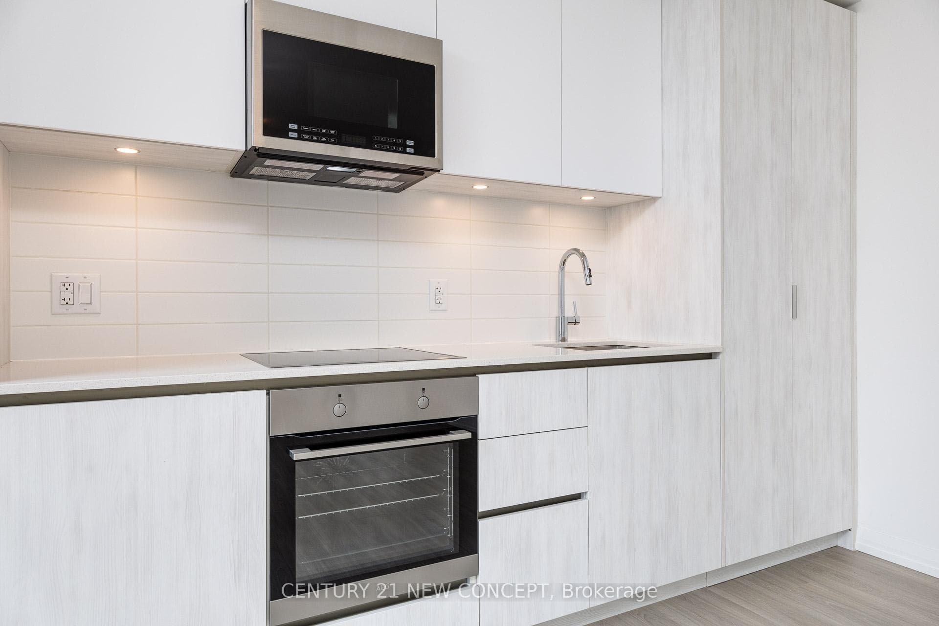 8 Widmer Street Unit 1112 photo 10