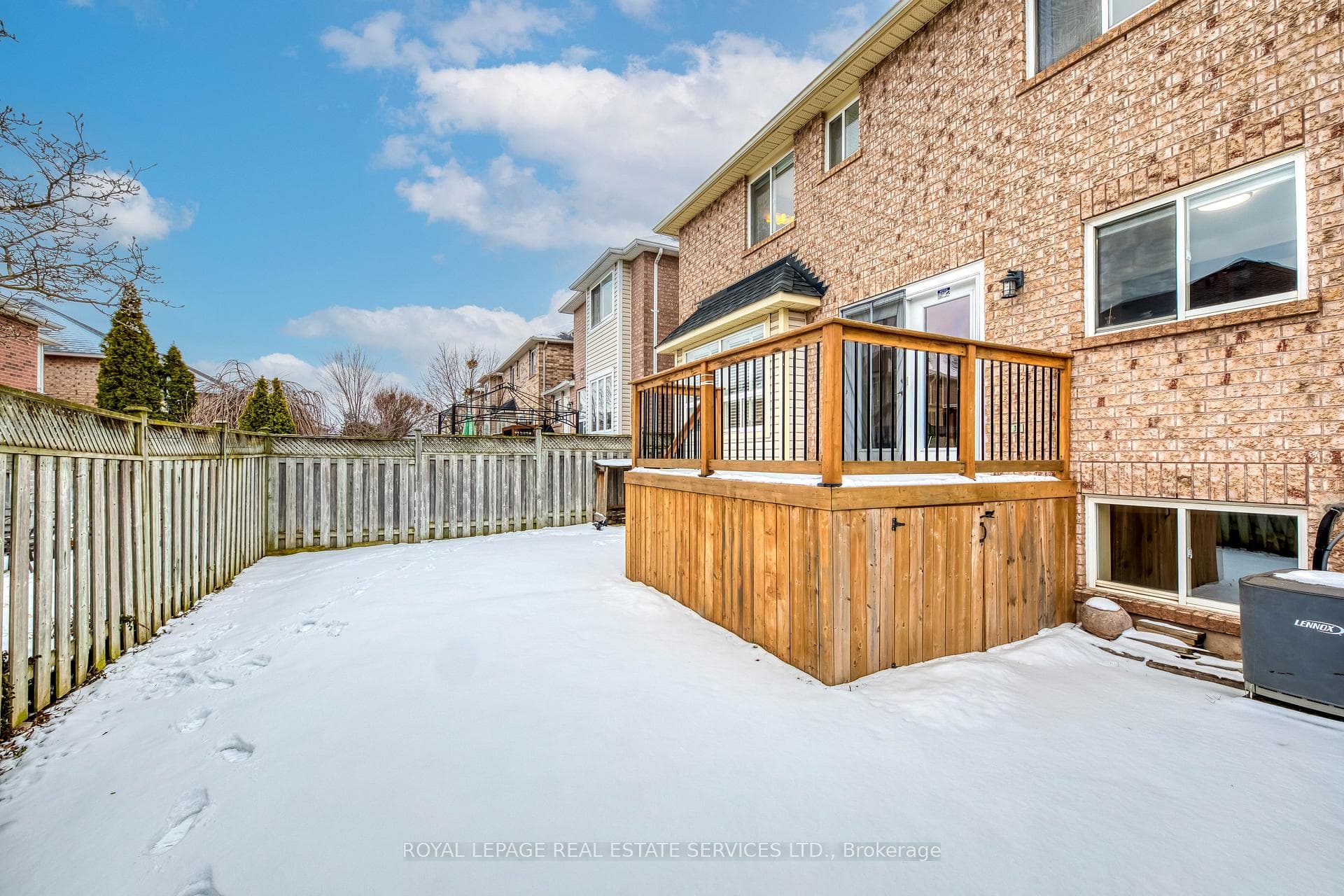 1332 Goldhawk Trail photo 44