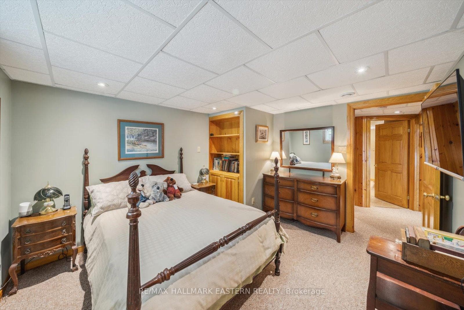 lower level bedroom