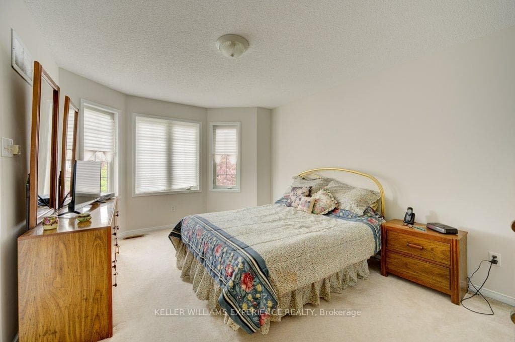 2136 Forest Gate Park photo 13