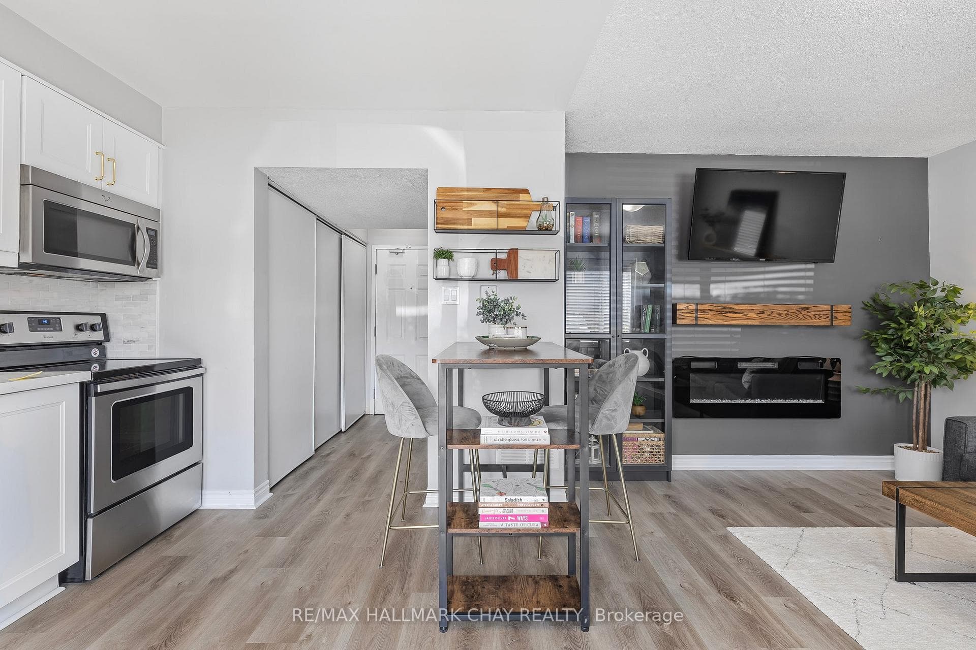 1 Testa Road Unit 11 photo 4