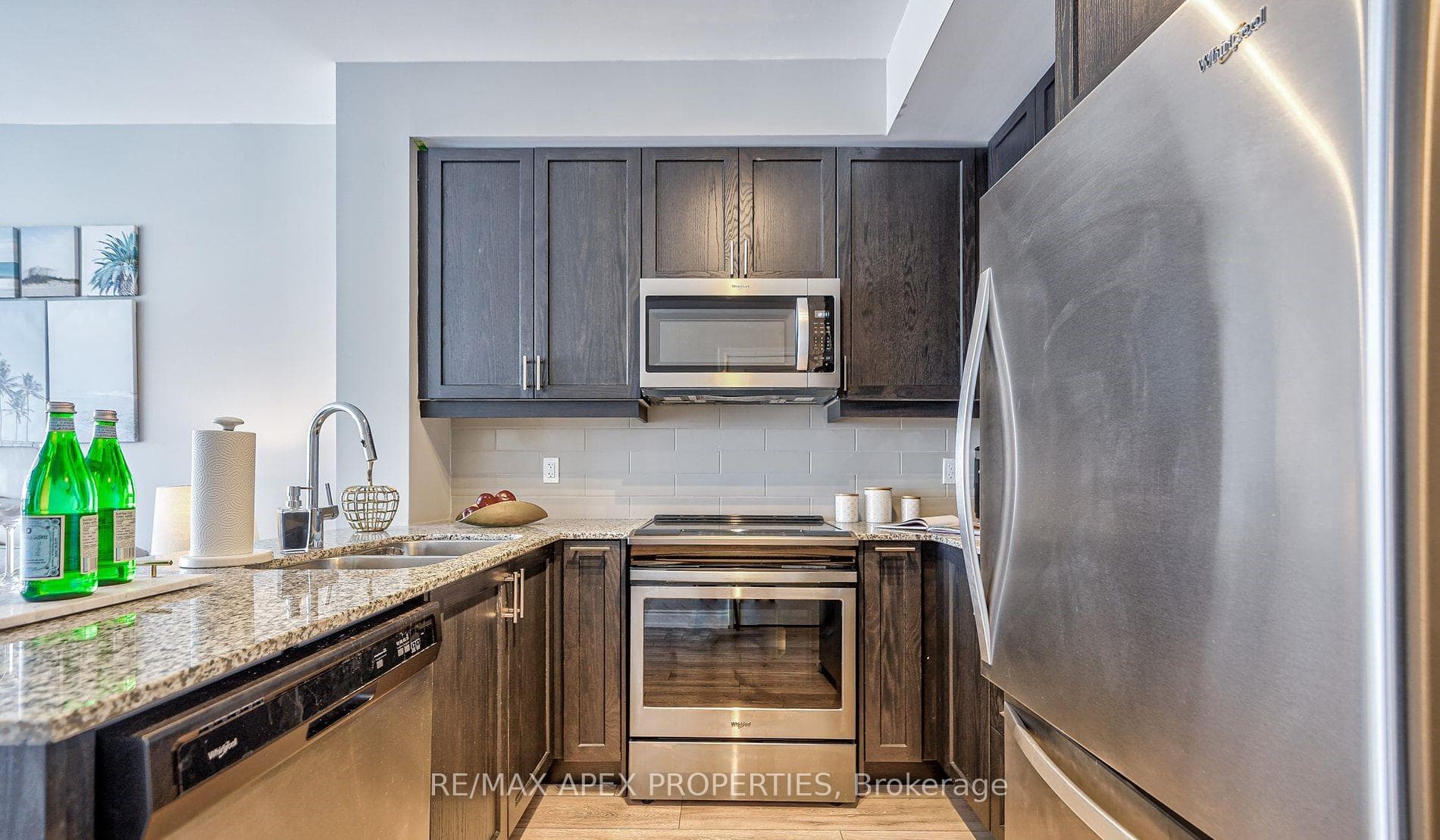 1050 Main Street Unit 1007 photo 9