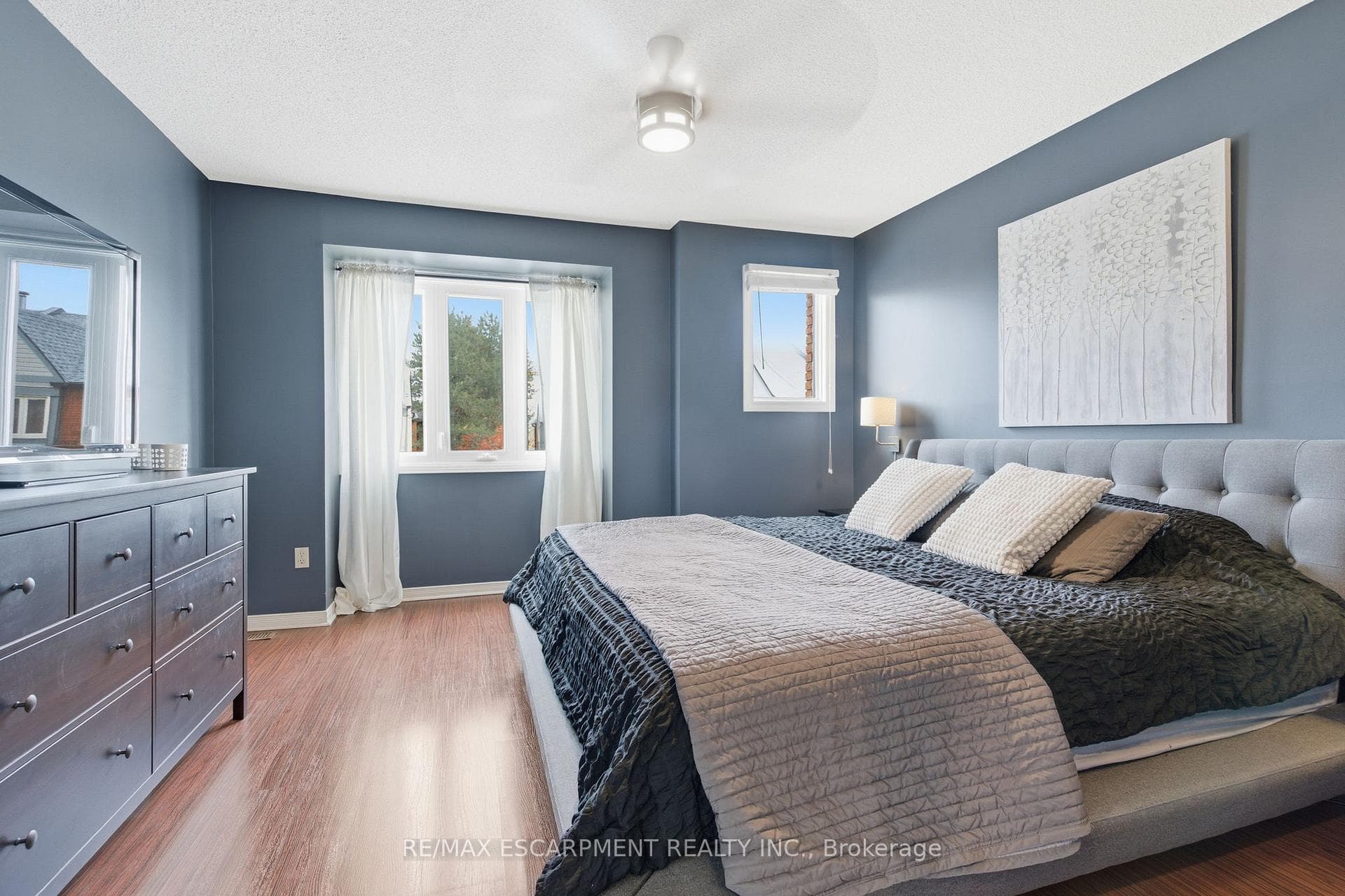 895 Maple Avenue Unit 201 photo 12