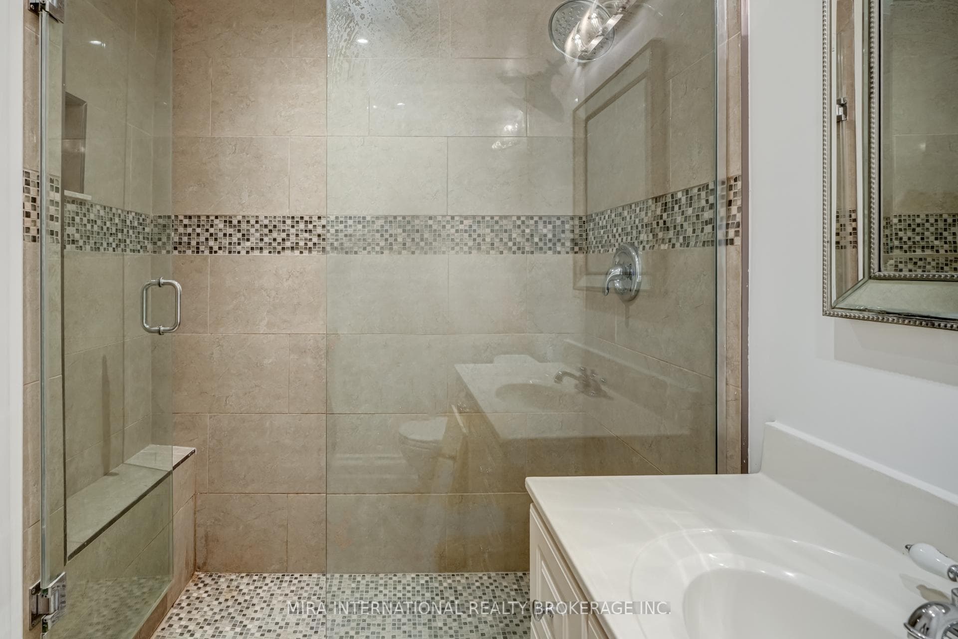 180 Sherbourne Street Unit 104 photo 6