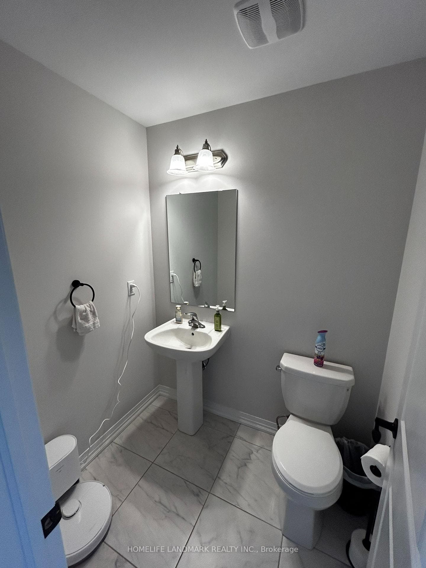 88 Freedom Crescent photo 8