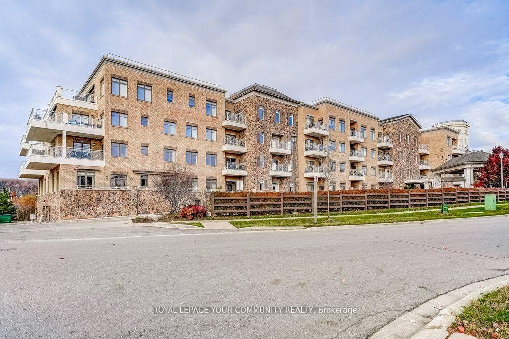 80 Burns Boulevard Unit 221 photo 31