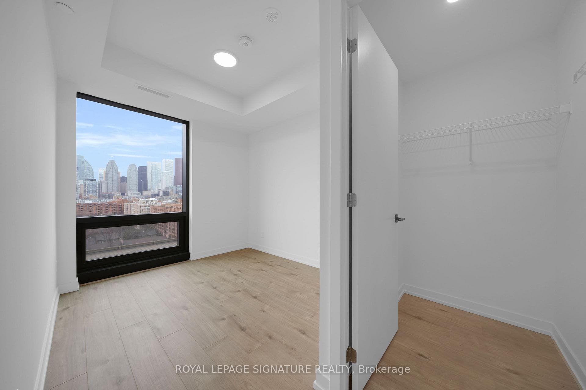 35 Parliament Street Unit 1104 photo 10