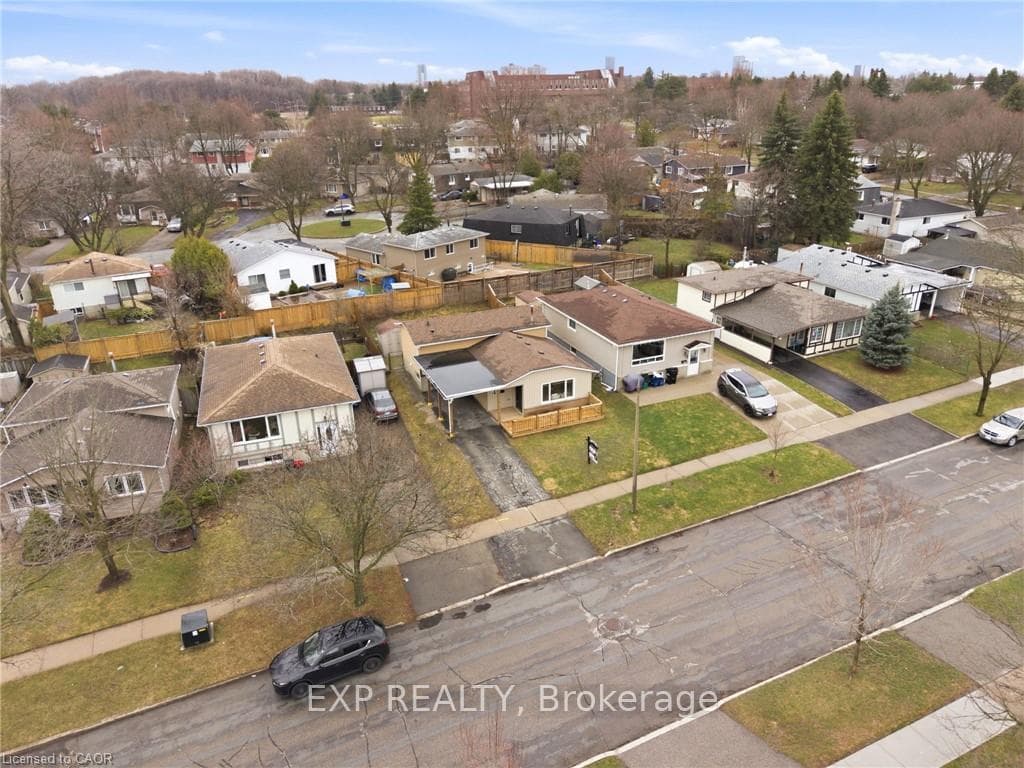 114 Christopher Drive photo 23