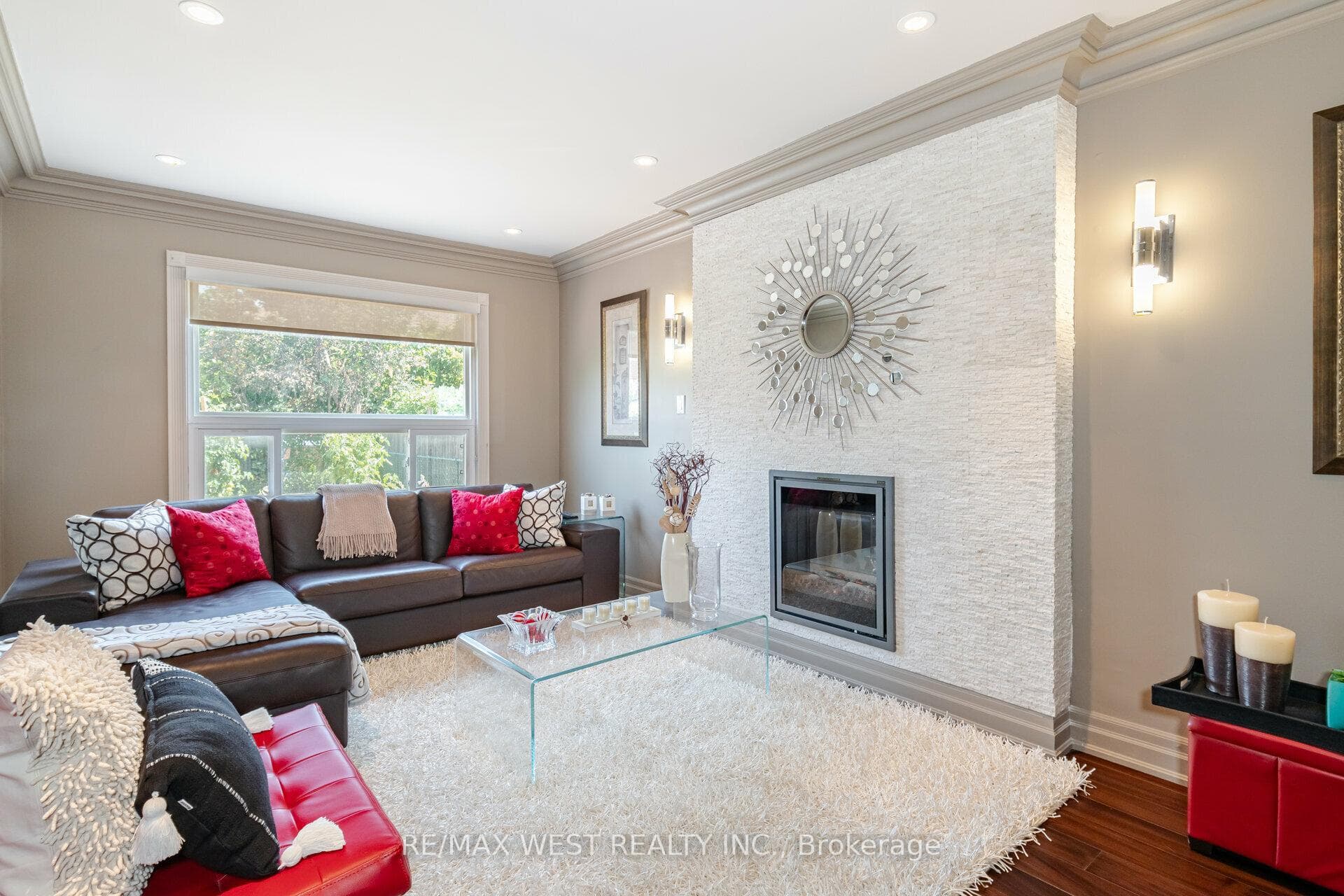 377 Aberdeen Avenue photo 8