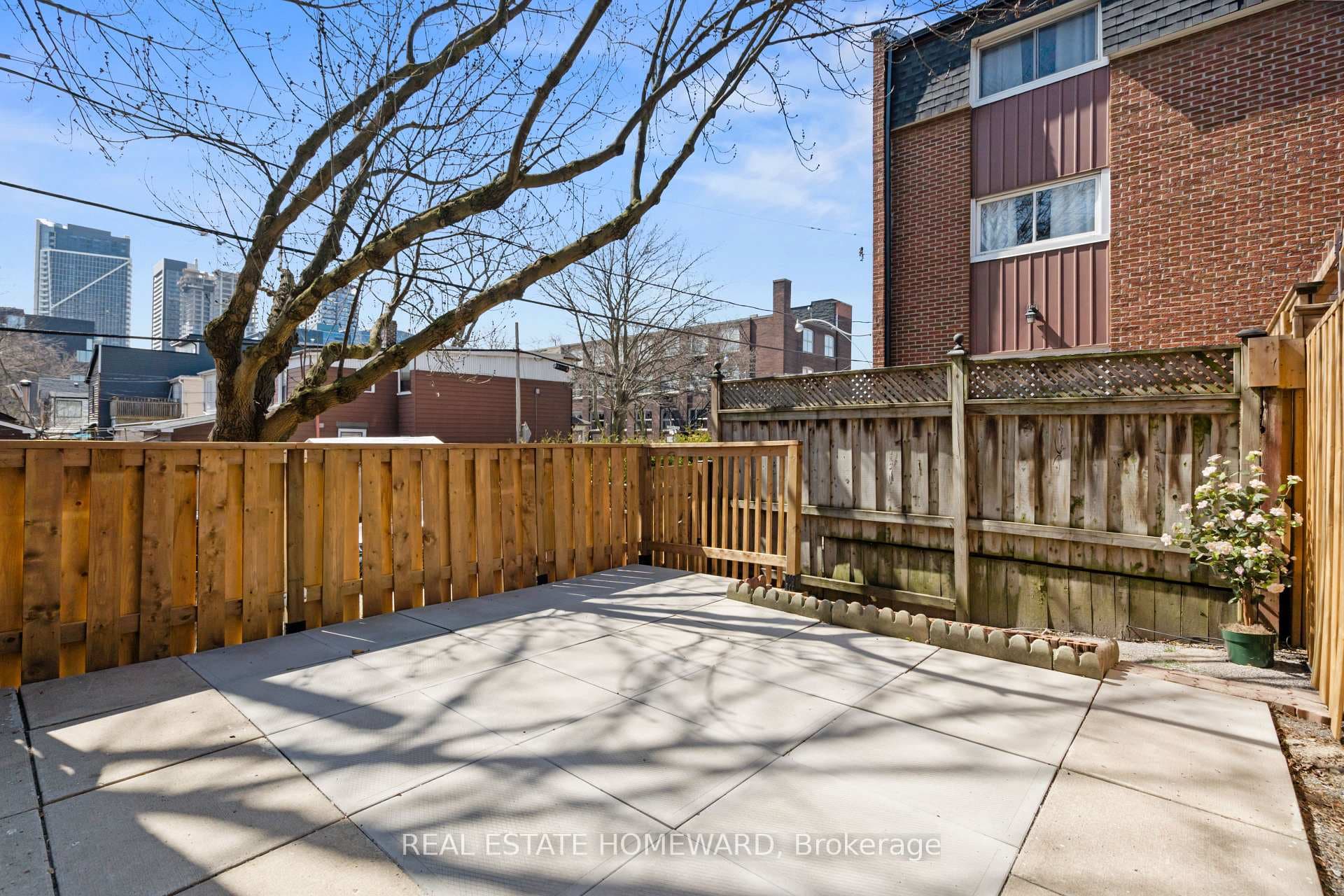 70 Stanley Terrace photo 34