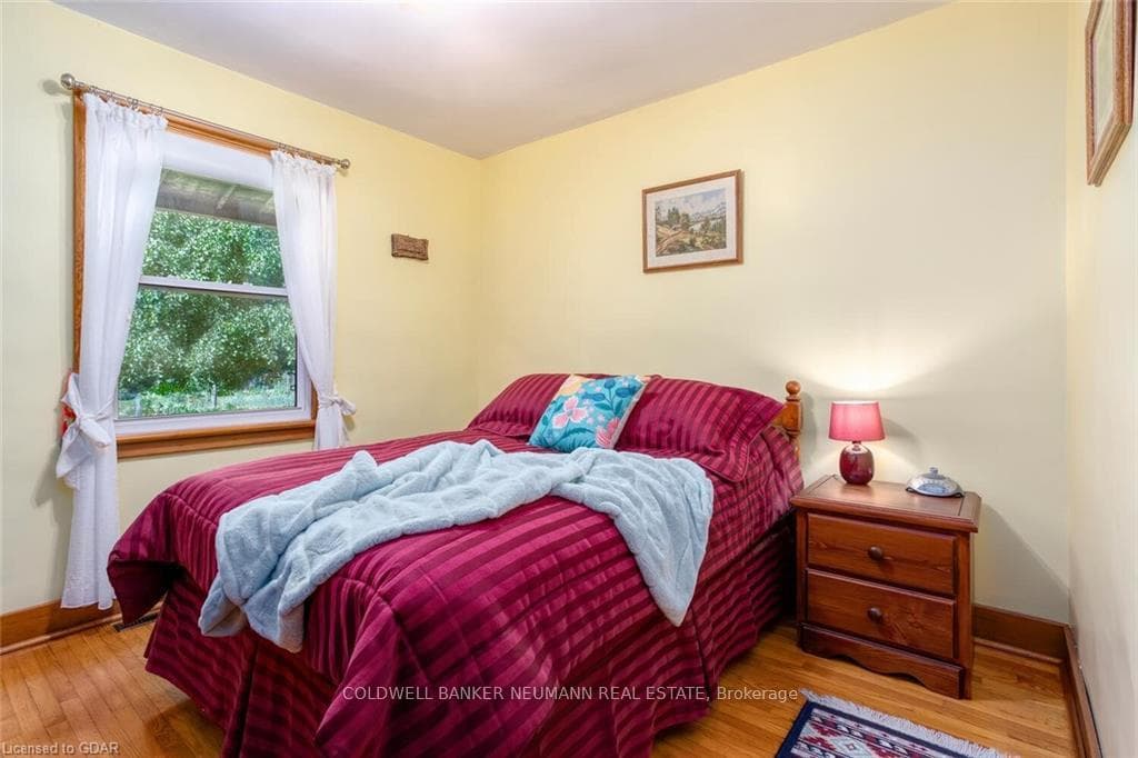 299 Edinburgh Road photo 12