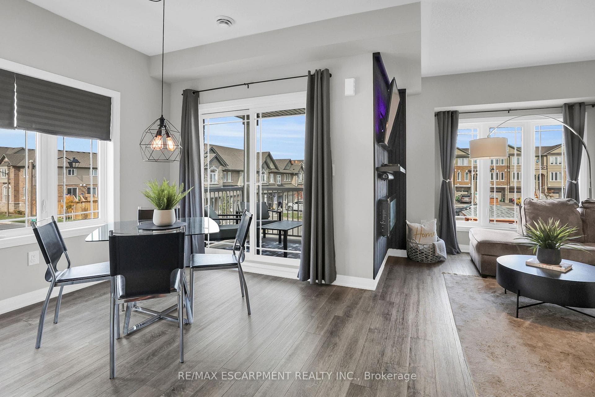 46 Waterlily Way photo 9