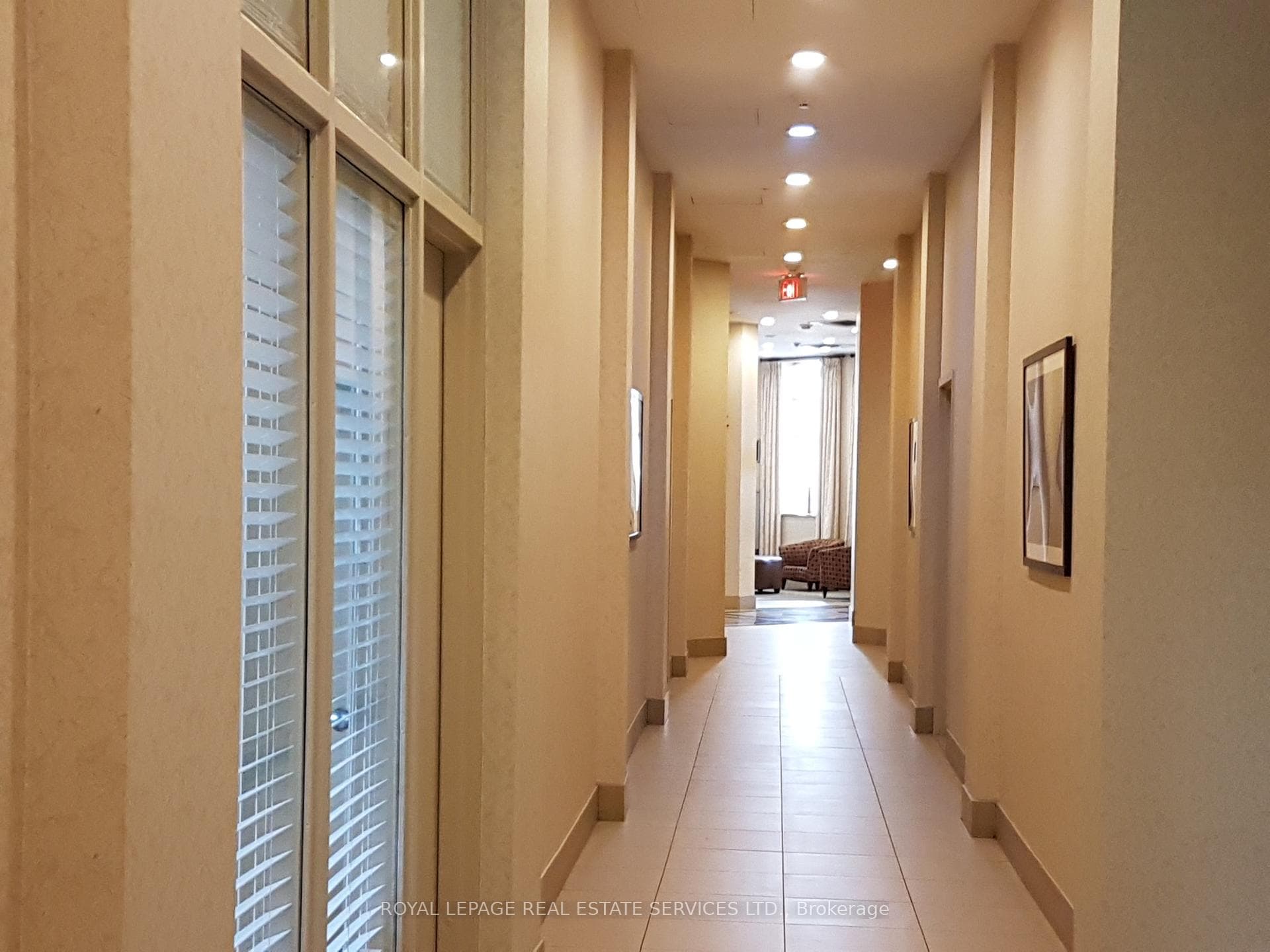 11 Thorncliffe Pk Drive Unit 204 photo 22