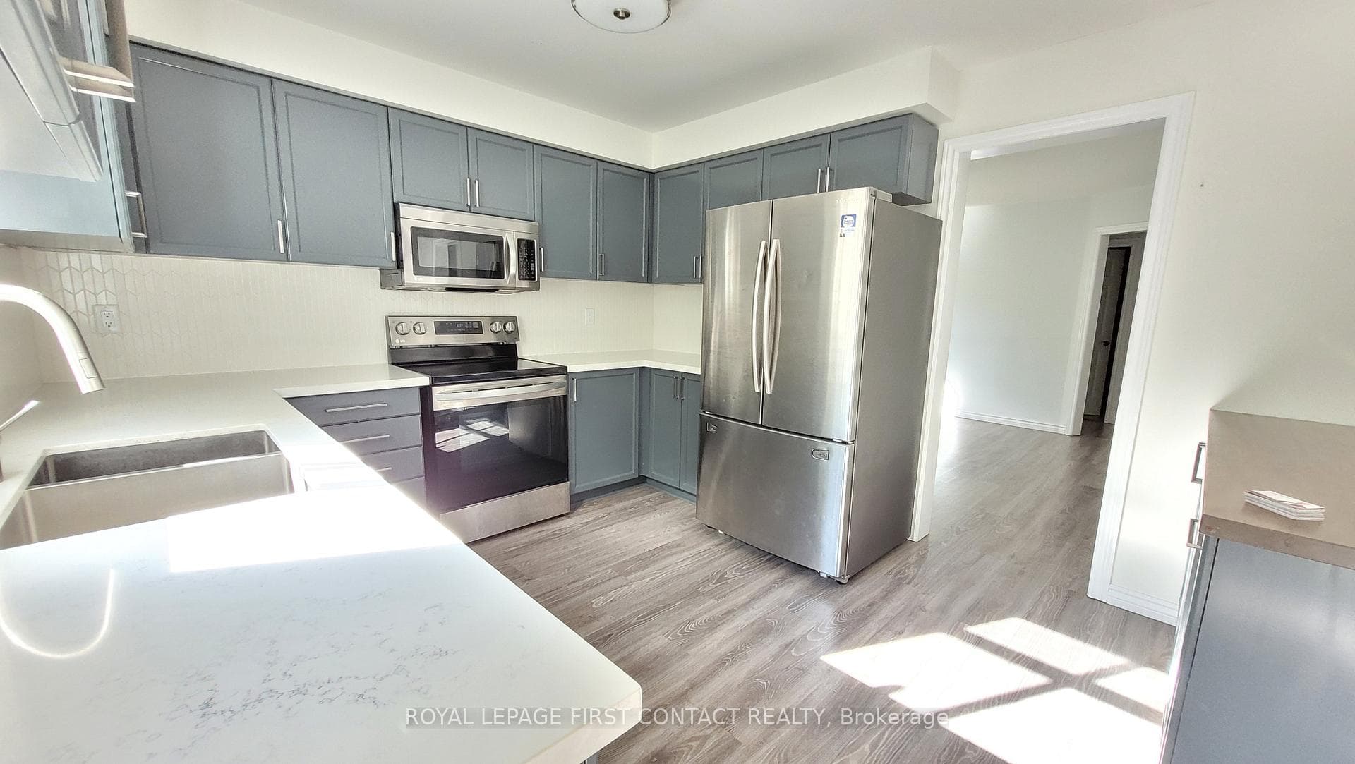 233 ESTHER Drive photo 9