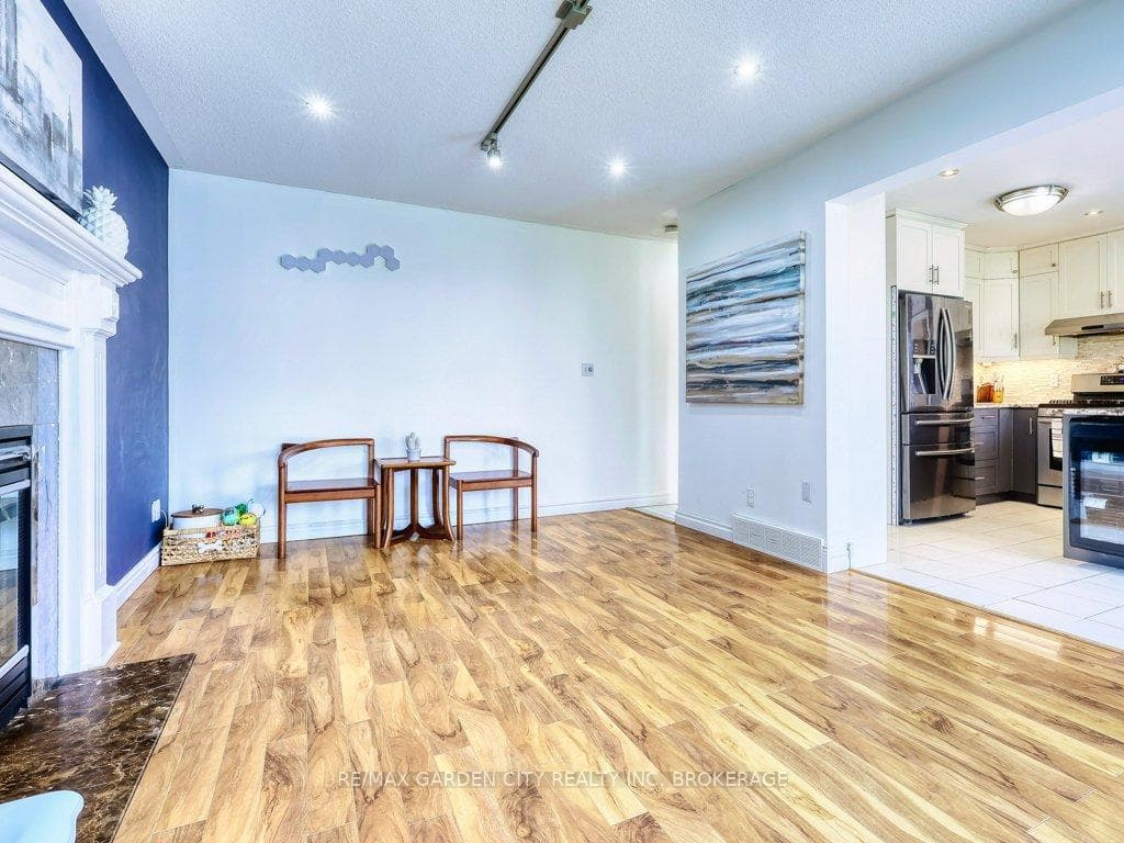 20 CONSIGLIA Drive photo 17